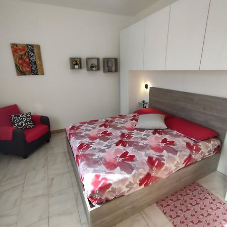 Ferienwohnung Domu De Babbai Assemini Exterior foto